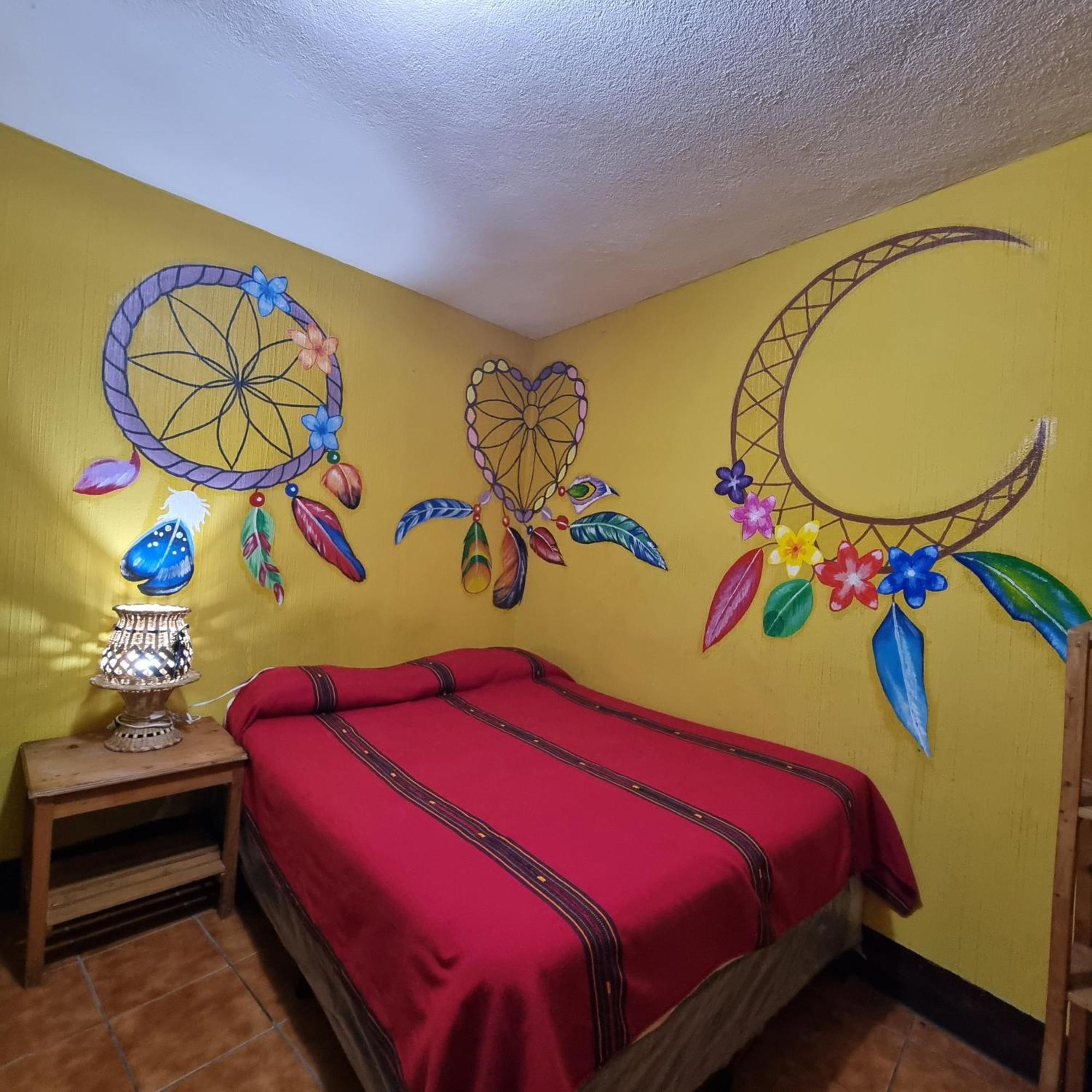 Hotel Encuentro Del Viajero Panajachel Exteriör bild